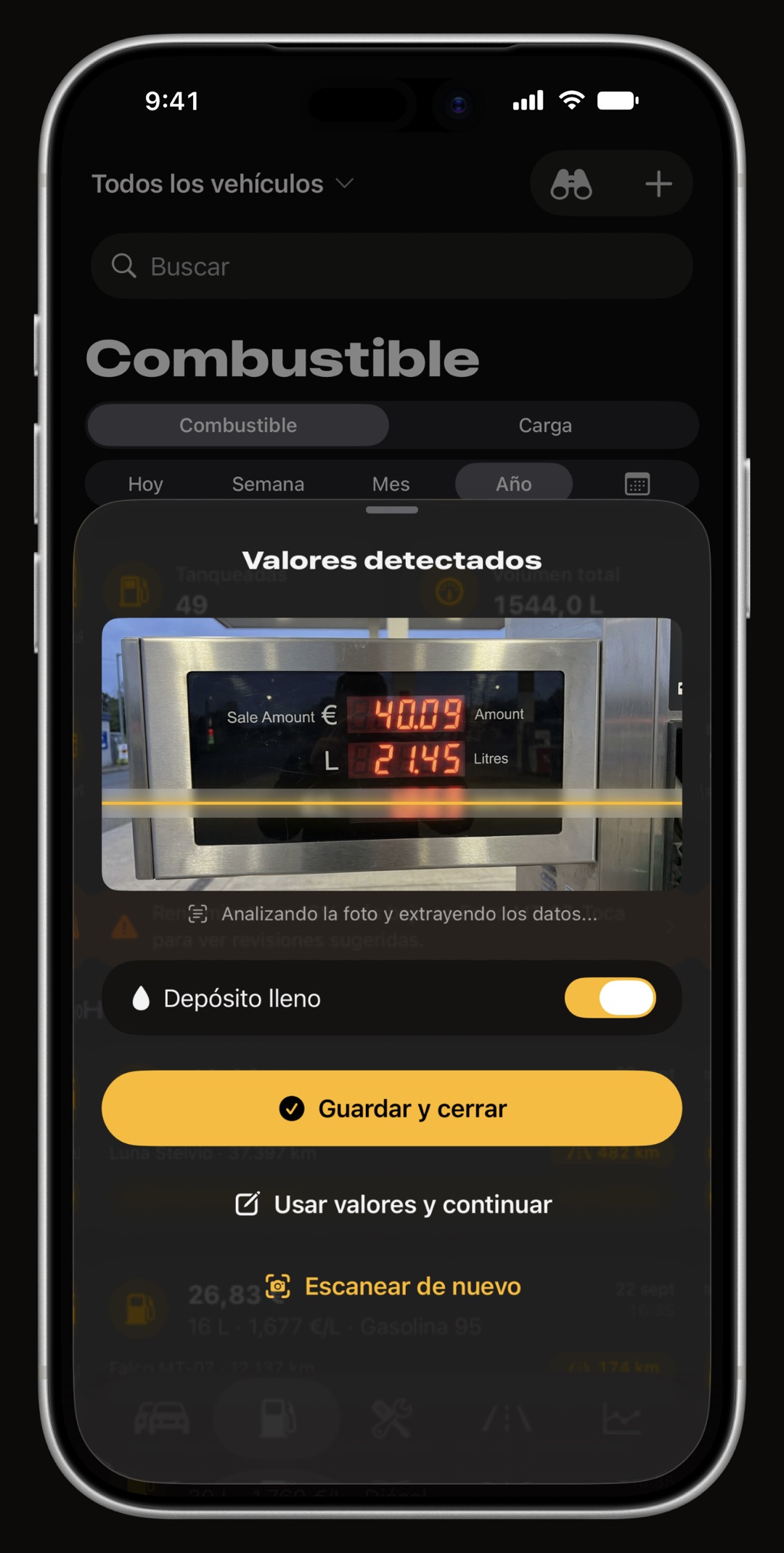 WrenchTime leyendo la pantalla de un surtidor con OCR en el dispositivo en iPhone