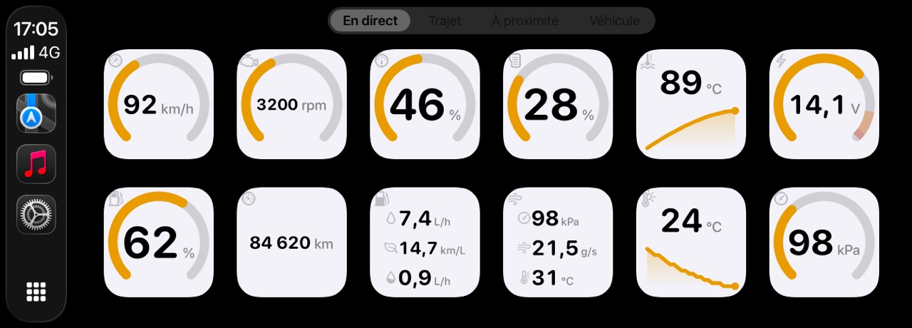 La grille de cadrans CarPlay de WrenchTime en apparence claire sur l'écran d'une voiture