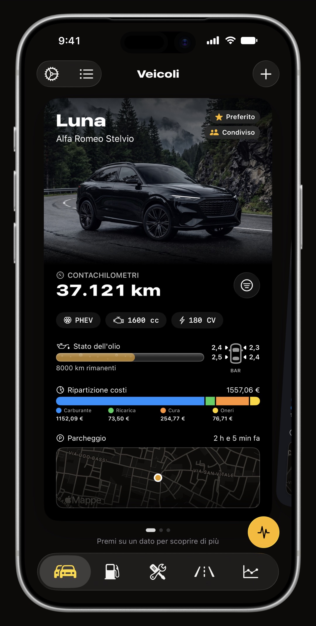 Garage di WrenchTime su iPhone con la scheda di un'auto contrassegnata come condivisa